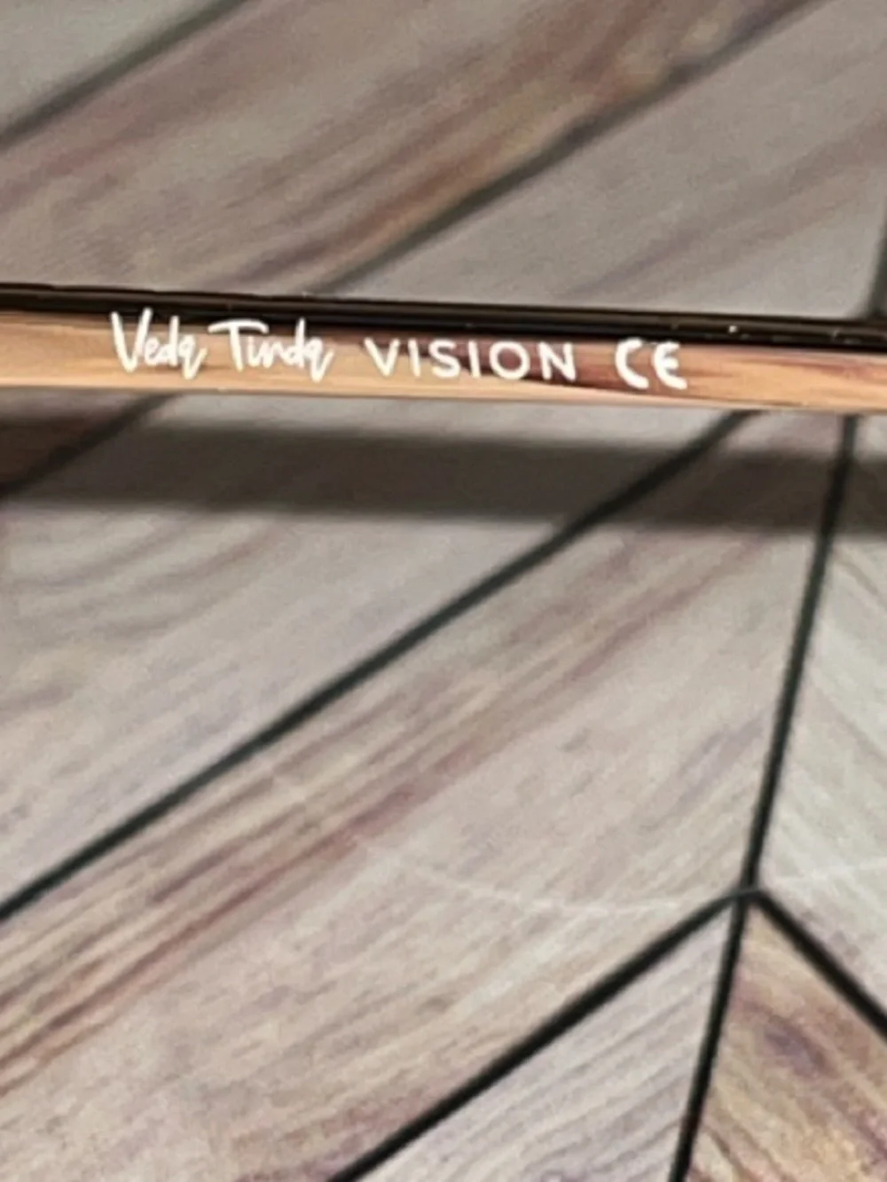 Veda Tinda vision Aviator Sunglasses with gold frame Brown Gradient Lenses